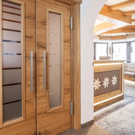 Edelweiss Echt-charmant Bed & Breakfast 3*