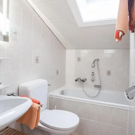 Pension garni Edelweiss Bed & Breakfast 3*