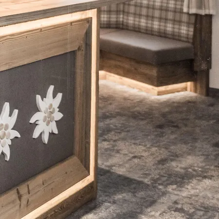 Edelweiss Echt-charmant 3* سولدن